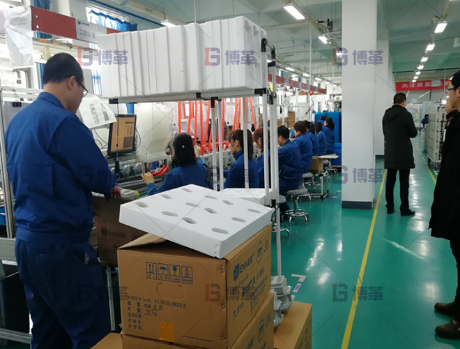采用雙邊流水線，節(jié)約空間，電子組裝材料水蜘蛛配送。